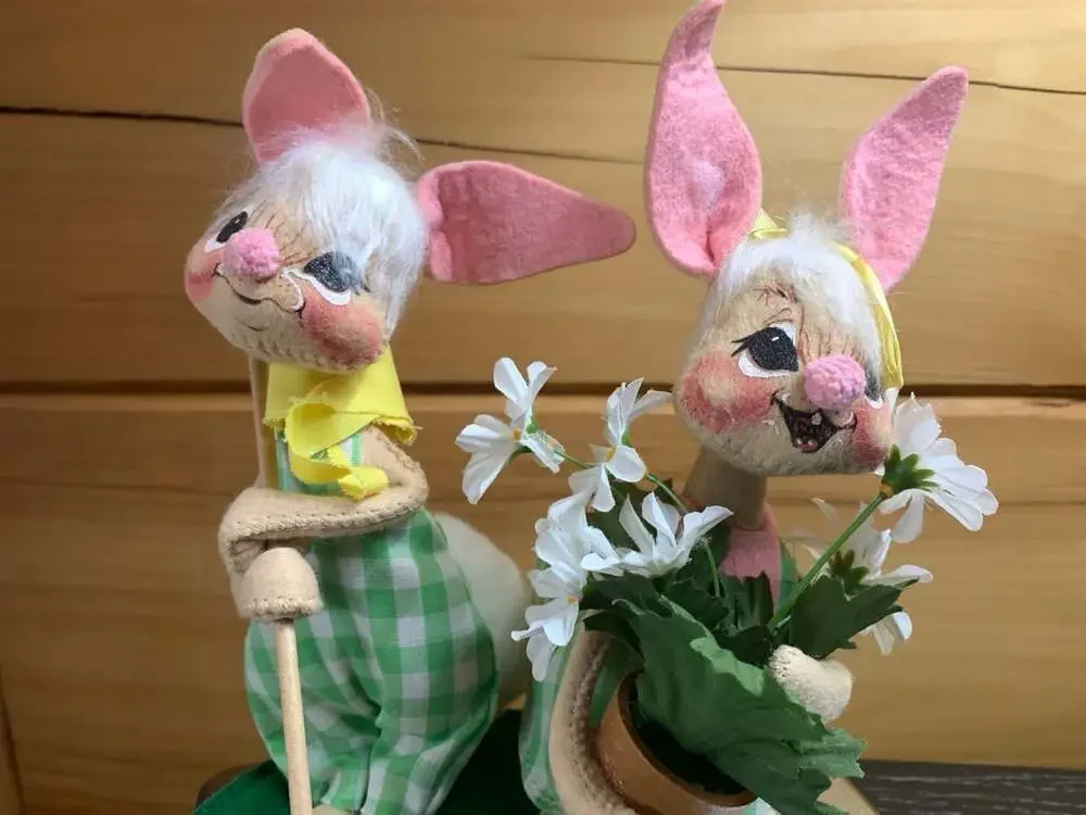 Annalee Easter Bunnies Gardening Girls Spring Bunnies 1988